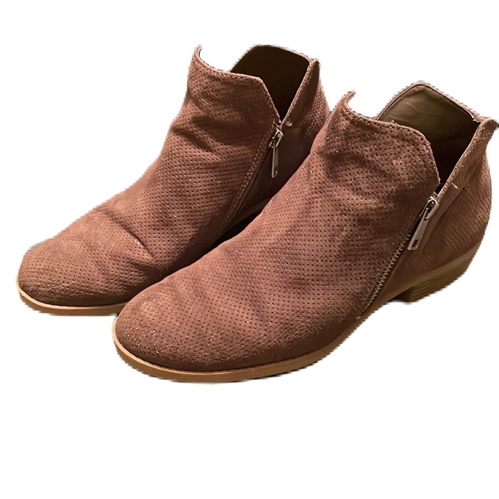 Universal thread brown ankle boots sz 10 with side zippers